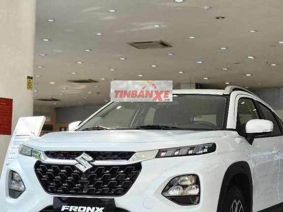 Suzuki Fronx glx giảm 70 triệu xả kho đủ màu