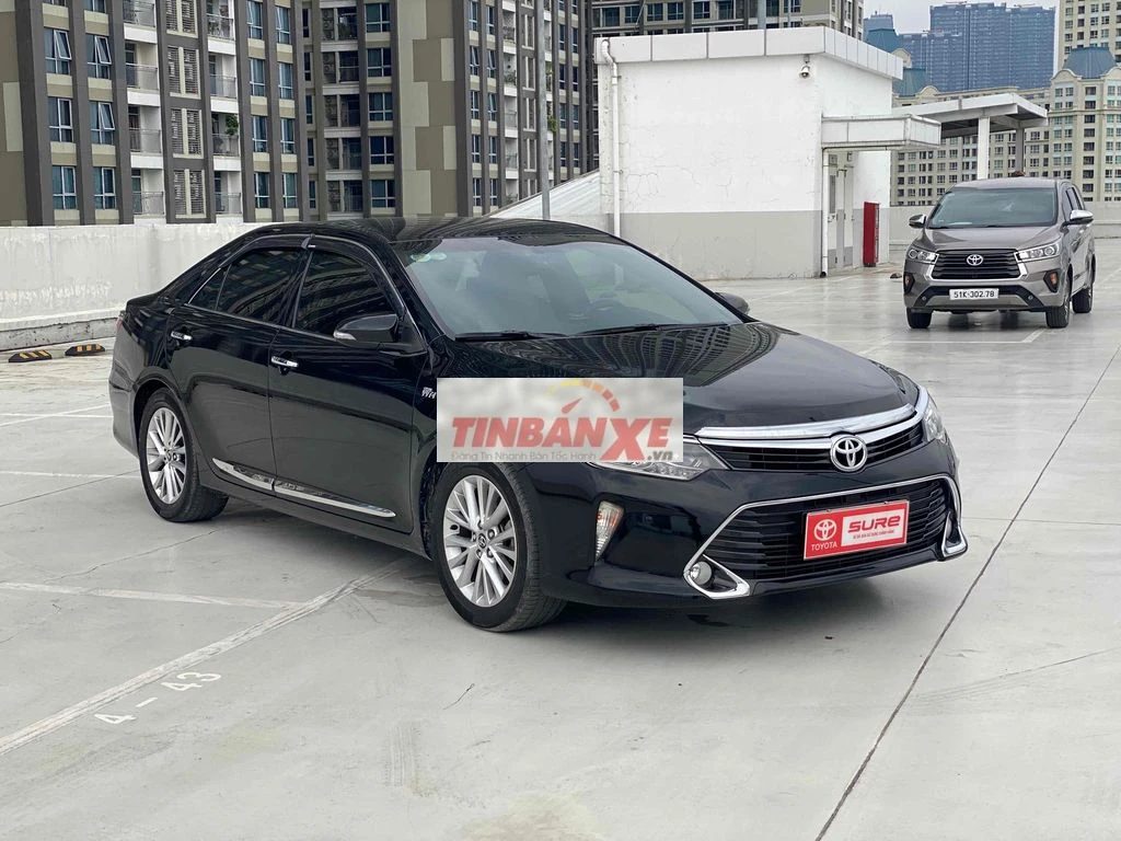 Toyota Camry 2018 2.5Q Đen 96.000 km