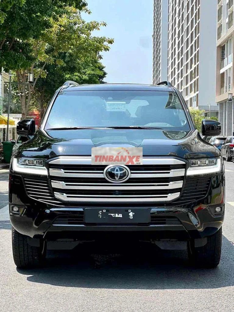 Toyota Land Cruiser lc300 giao ngay