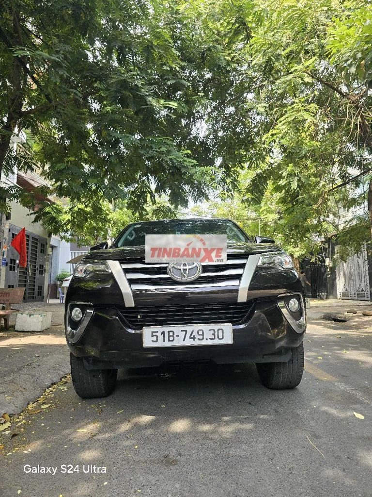 Toyota Fortuner 2019 Nâu Sàn