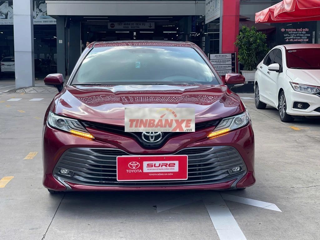 Toyota Camry 2020 2.5Q Đỏ 49.175 km