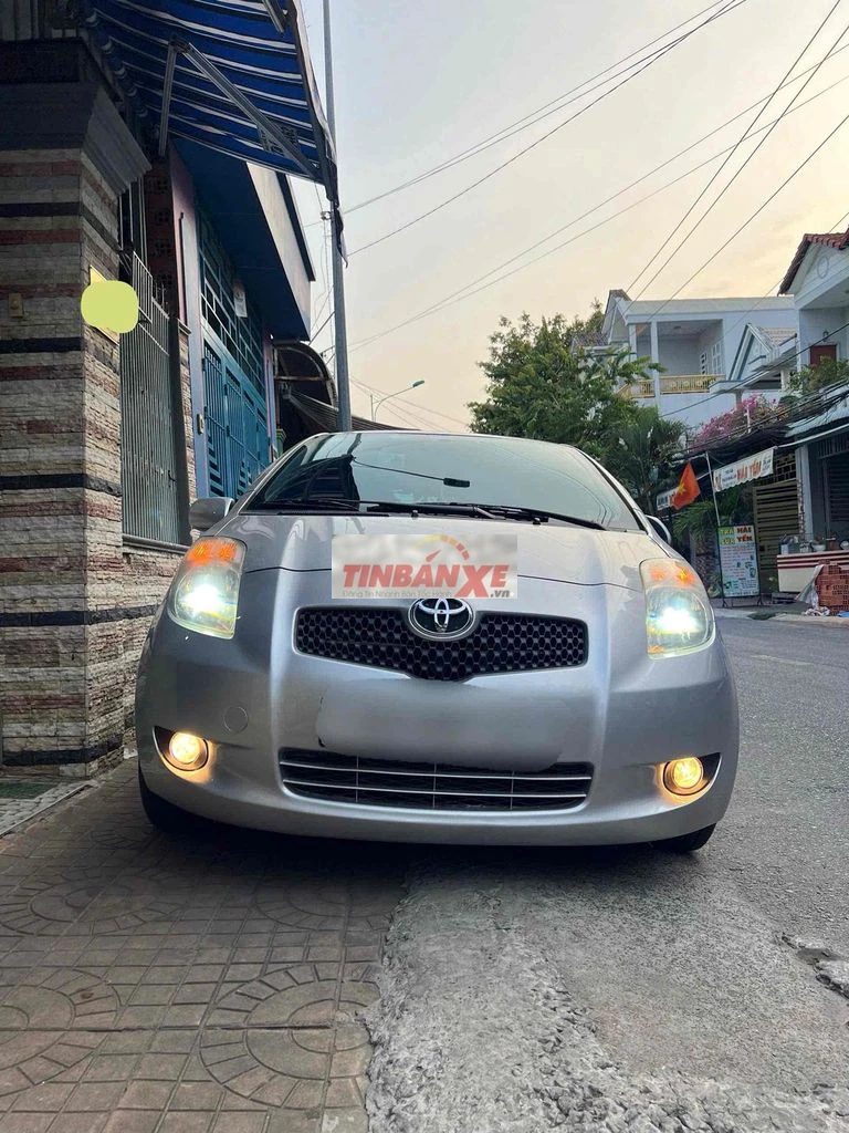 Toyota Yaris 2007 Bạc 104558 km