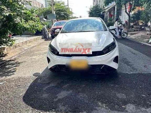 Kia K3 2023 Trắng 25.000 km