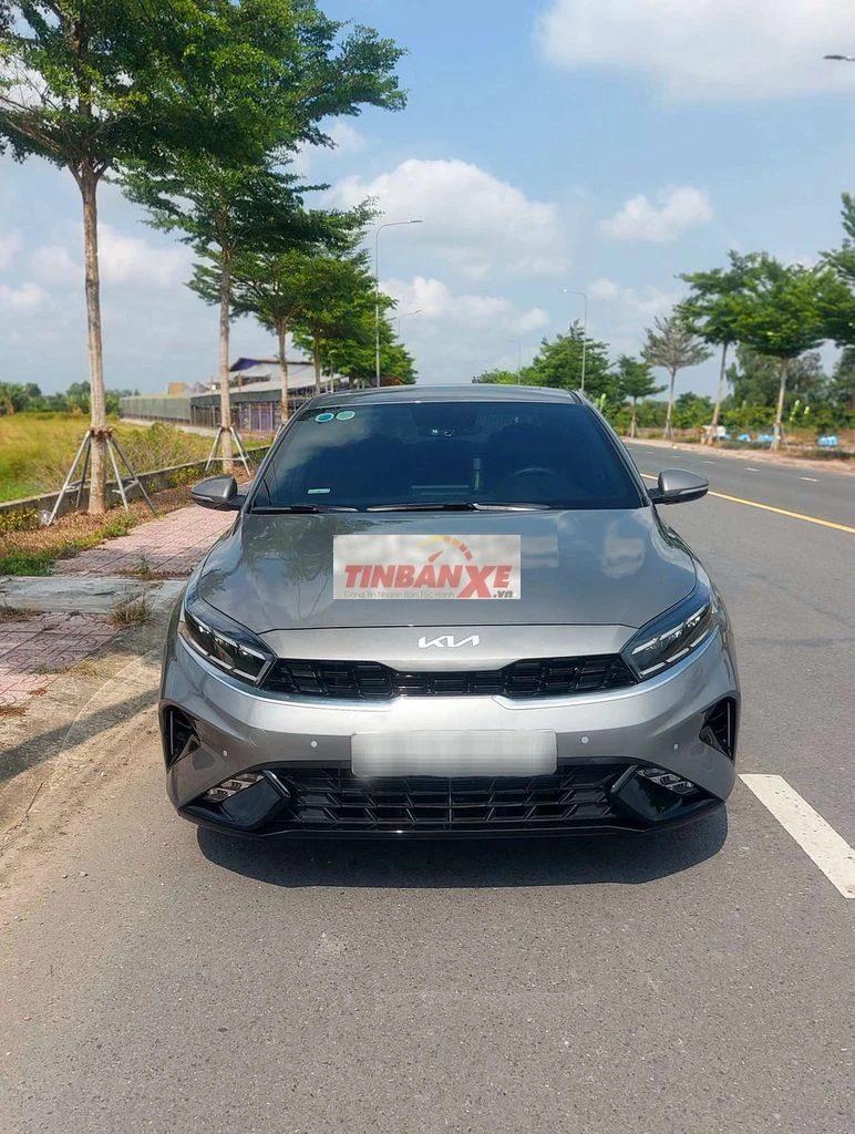 Kia K3 Premium 2023 Xám 15.000km