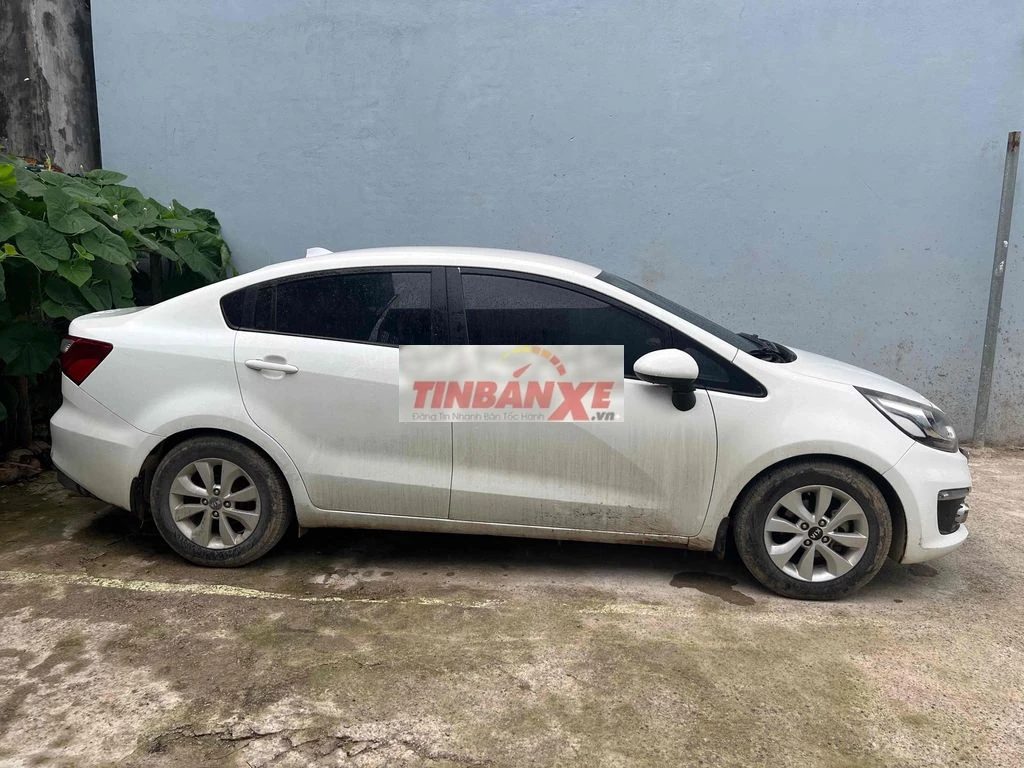 Kia Rio 2015 Trắng Số sàn 20 vạn