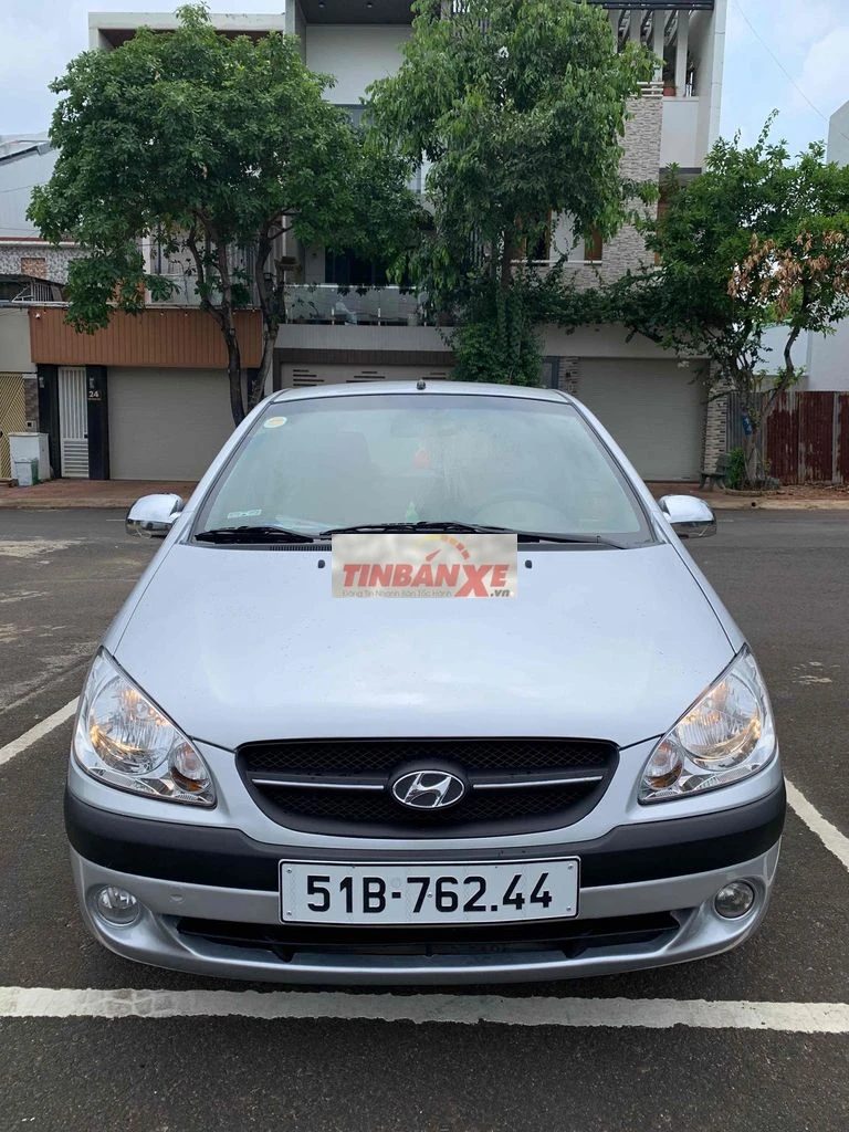 gia đình cần bán xe huynh đai getz 2010 số sàn