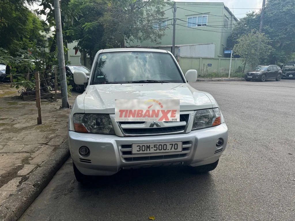 Mitsubishi Pajero V73 Trắng