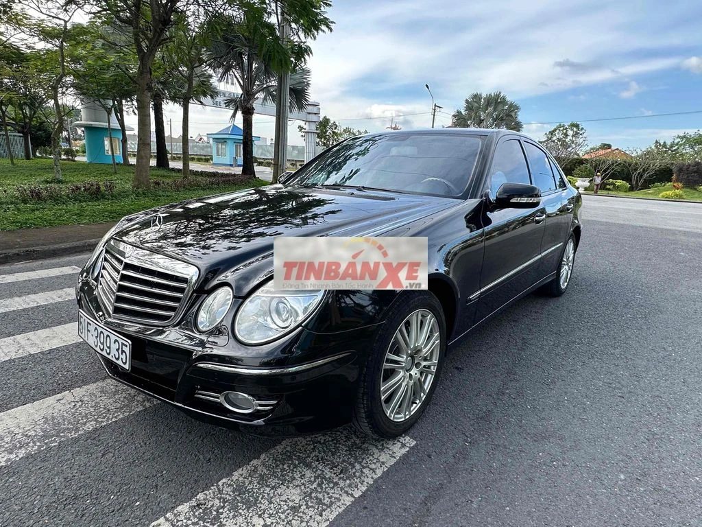 Mercedes-Benz E200 2008 Đen
