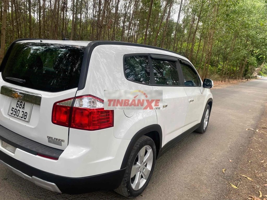 Chevrolet Orlando màu Trắng