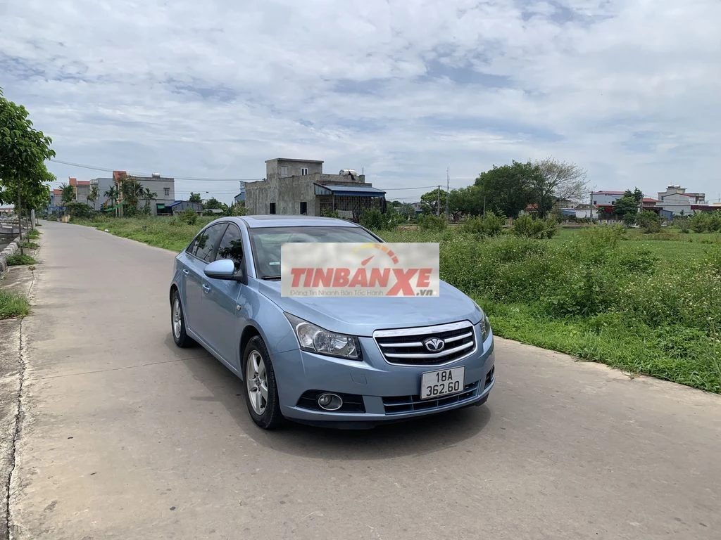 Lacetti CDX Xanh 5 chỗ Số tự động