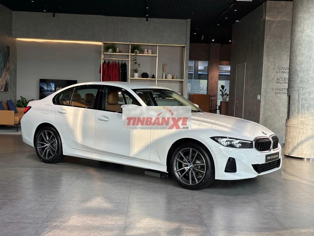 BMW 320i Sportline 2025 Trắng