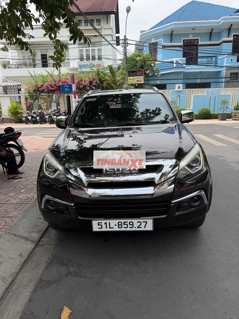 Isuzu mu-x prestoge sport 2018