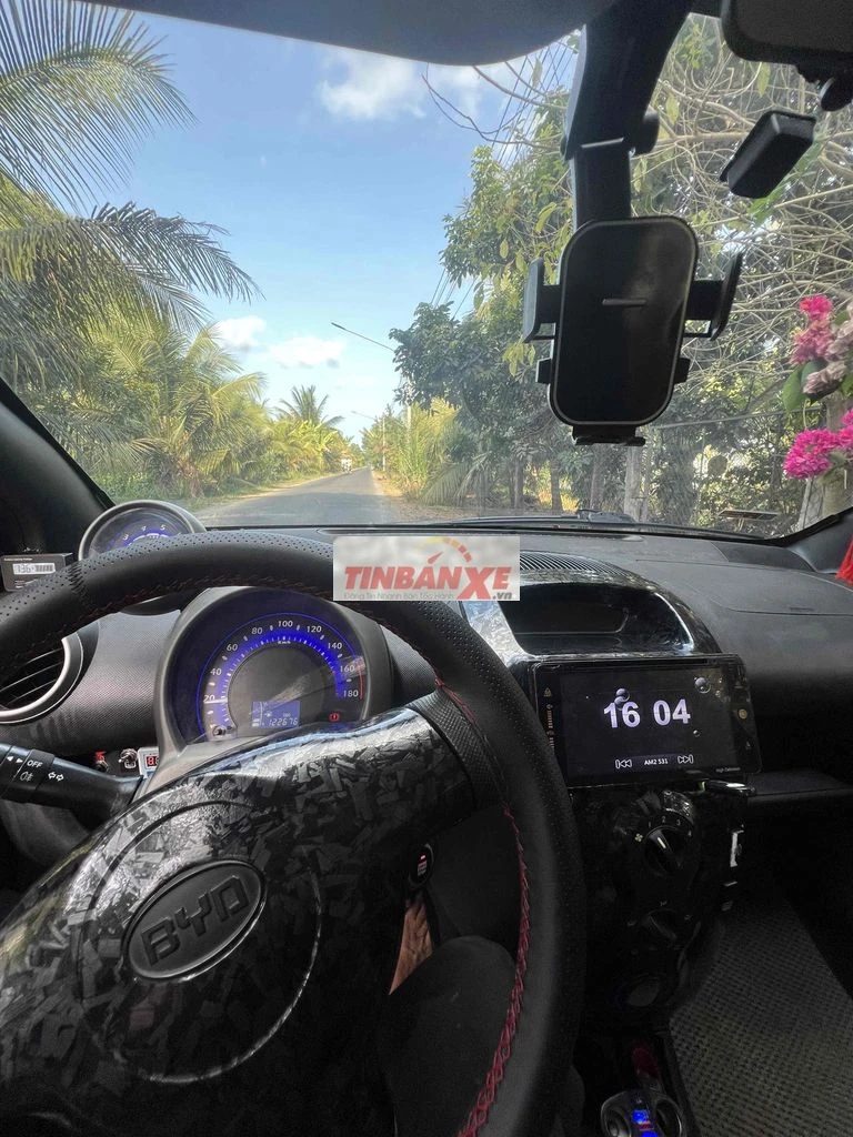 BYD F0 Trắng 5 chỗ