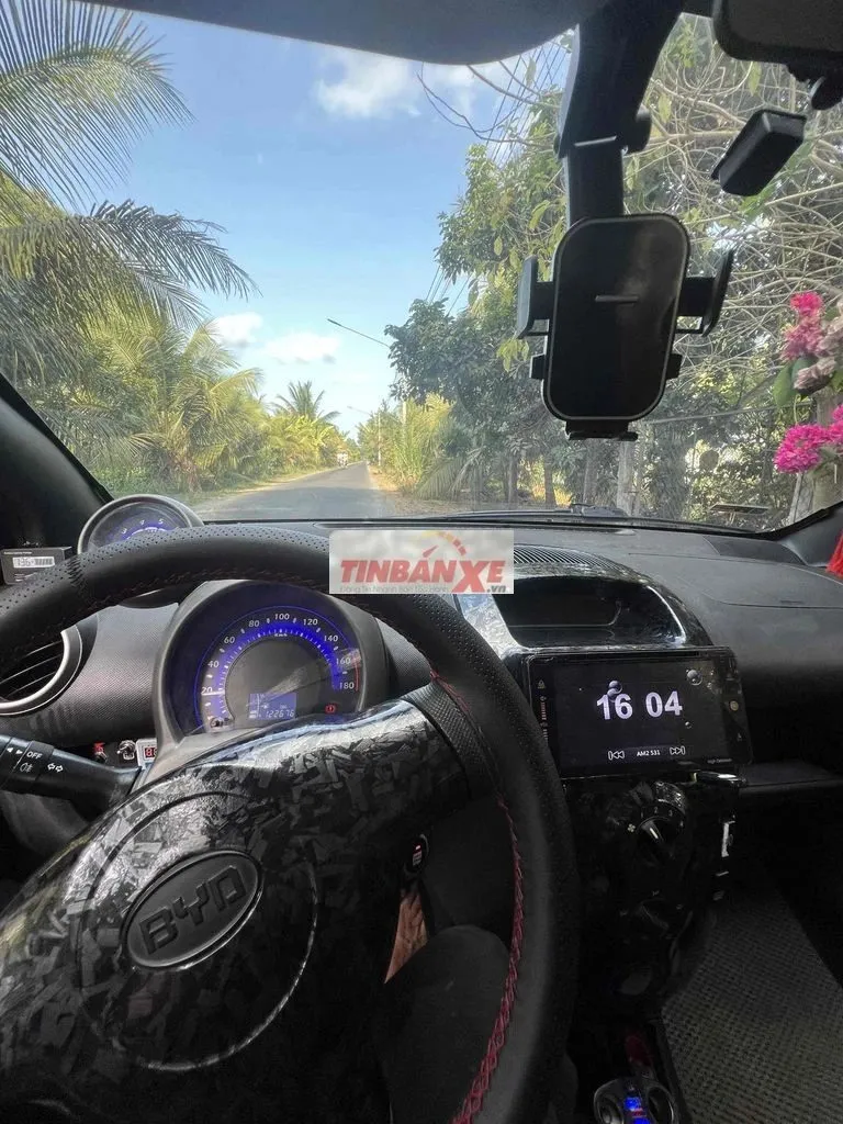 BYD F0 Trắng 5 chỗ
