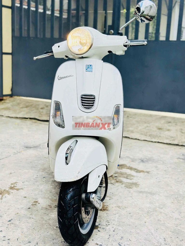 Piaggio Vespa LX 125CC 2013 Trắng