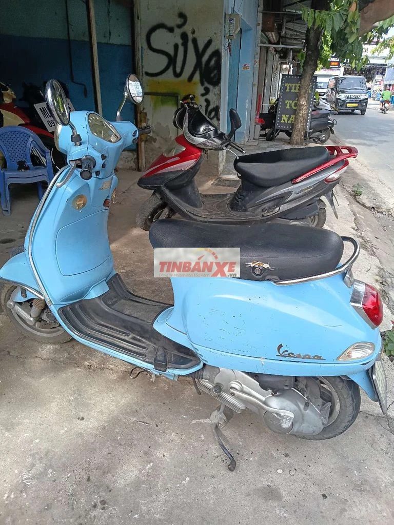 Piaggio Vespa Xanh dương