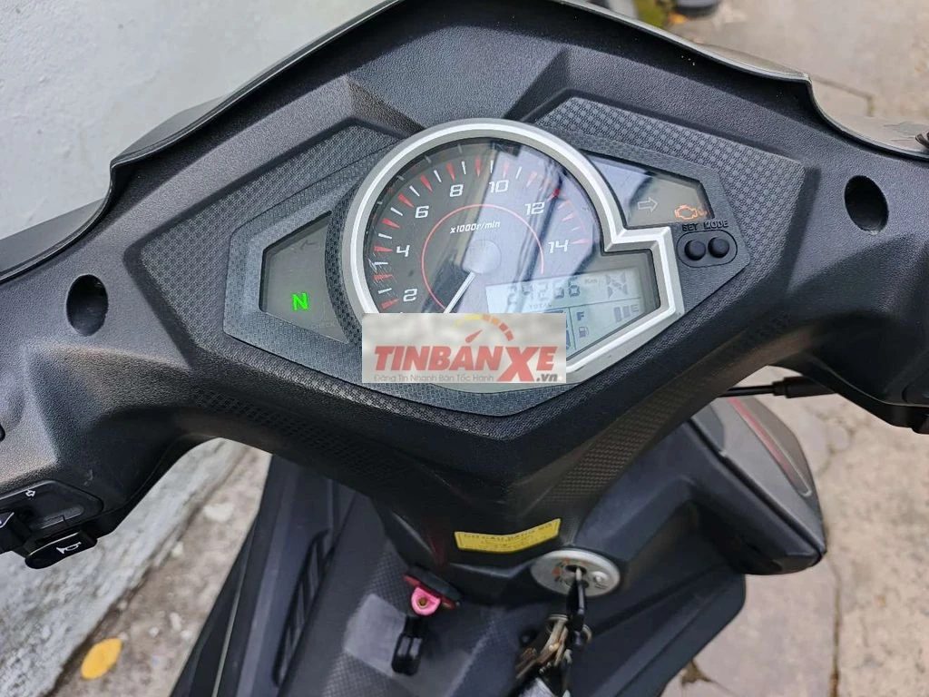 STAR XR 125 Đen Đỏ chính chủ, nhà chạy 24.000 km