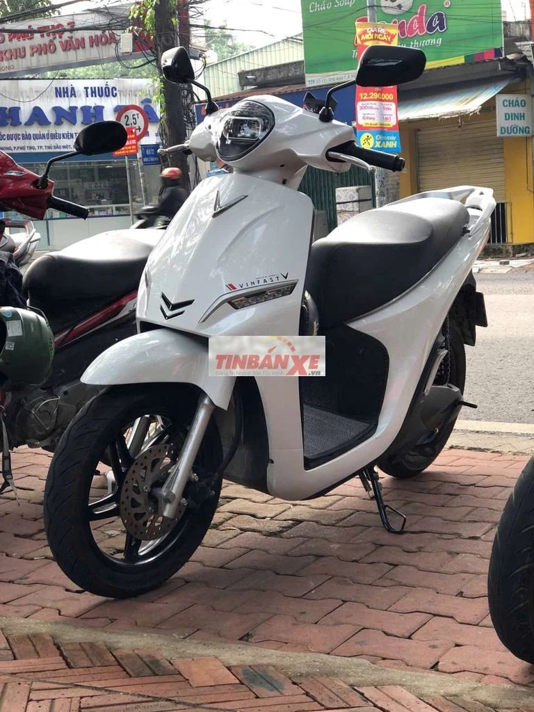 Xe máy điện VinFast Feliz 2 Trắng
