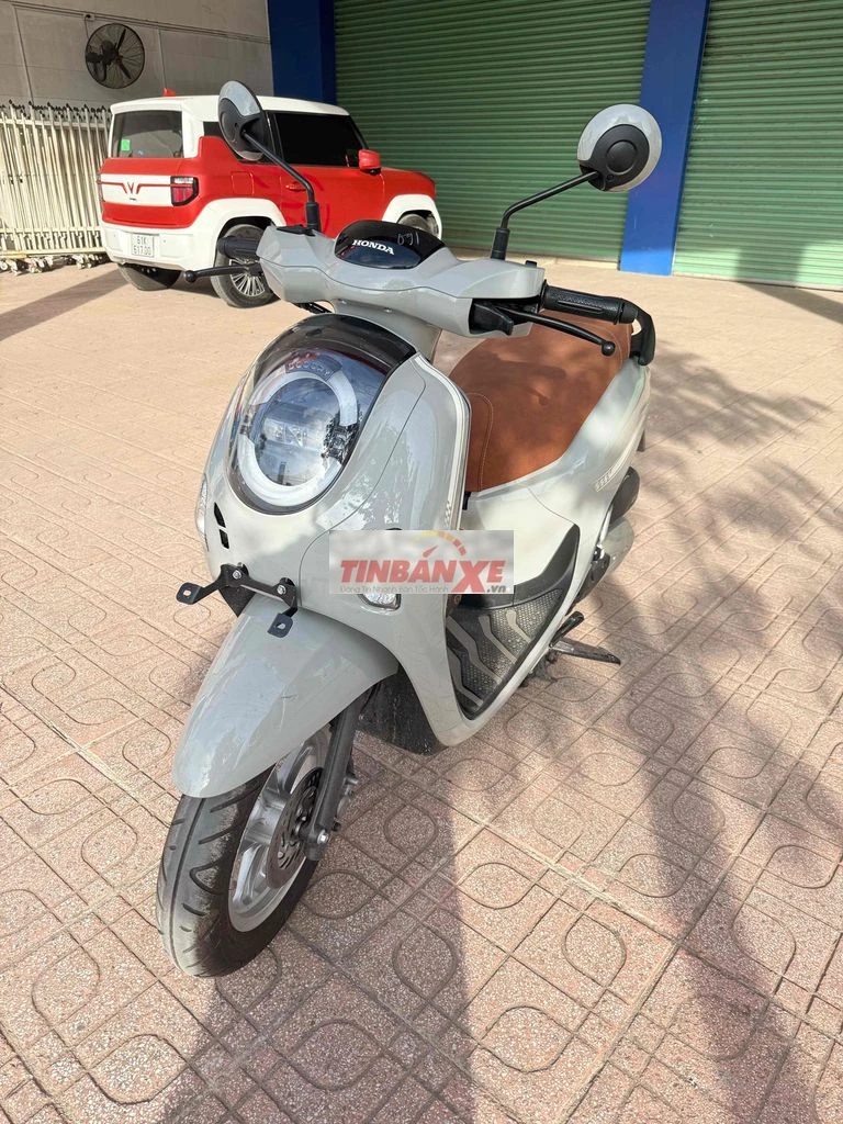 Honda Scoopy Xám Đen 2026