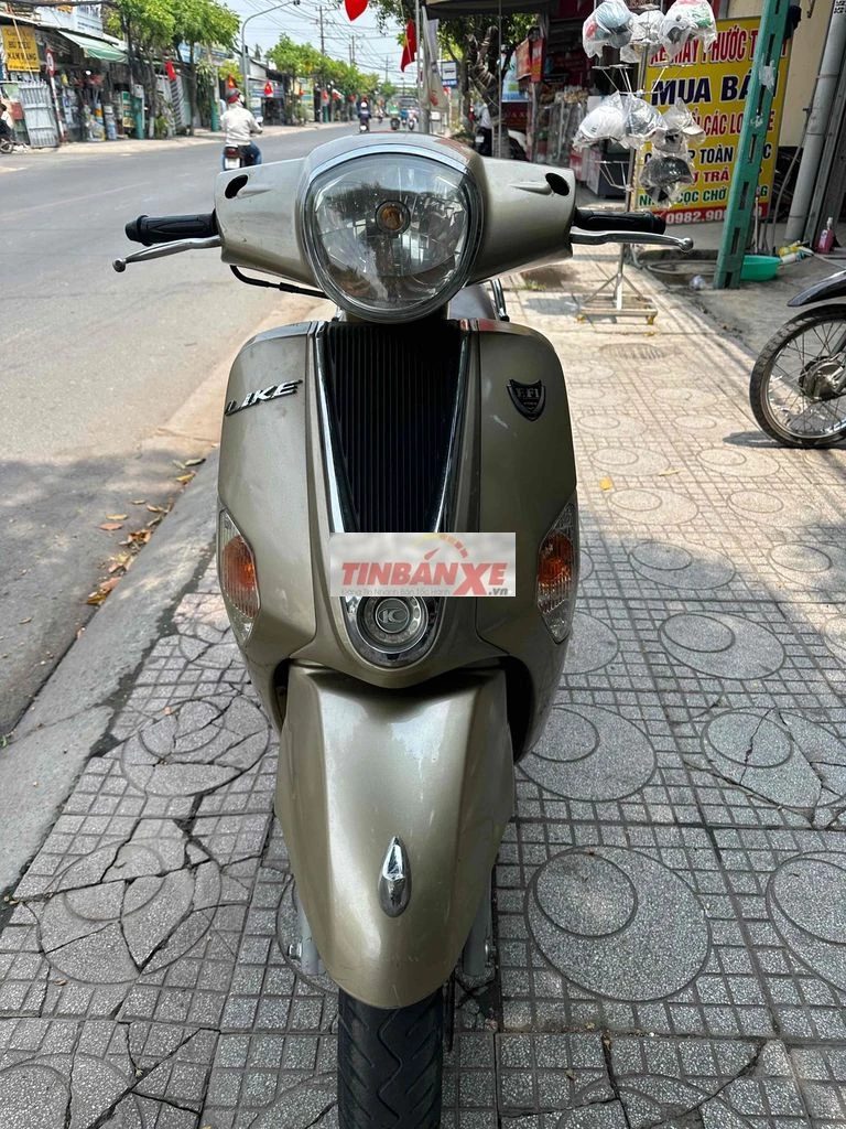 Kimco Like fi 2013 màu Vàng đồng