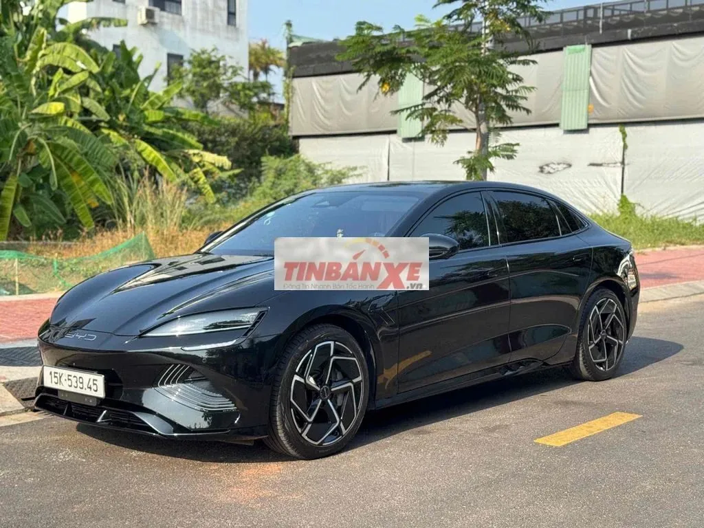 Xe điện BYD Seal performance 2024 đen