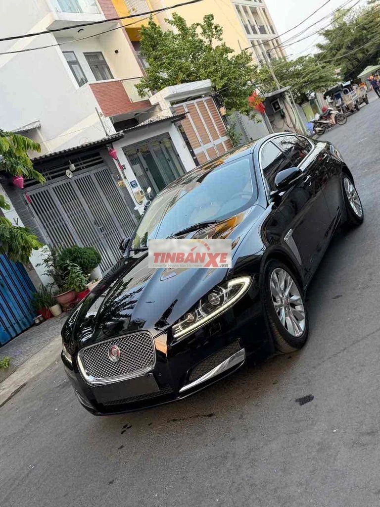Jaguar XF 2014 Đen
