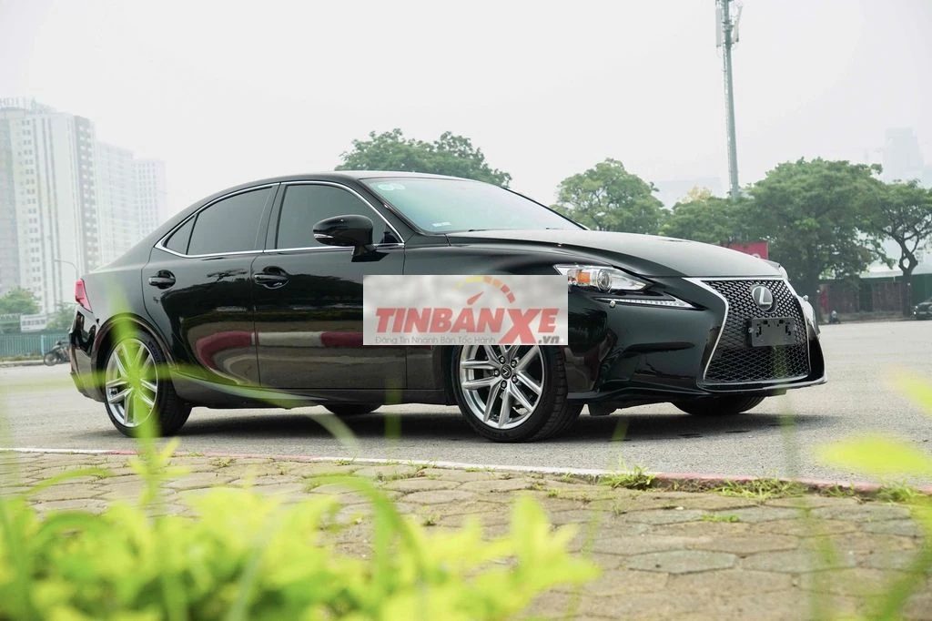Lexus IS250 2016 F Sport 65000 km Đen
