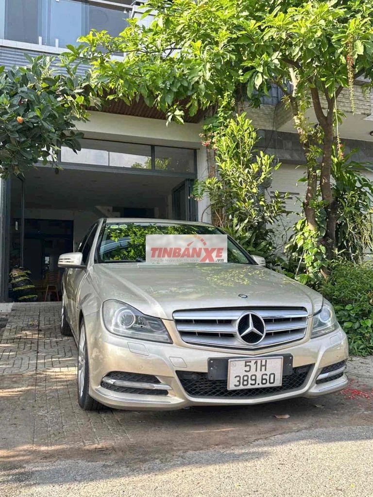 Mercedes C200 2012 Đồng 100.000 km