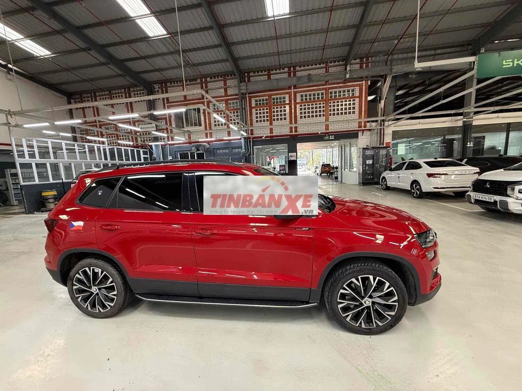 Skoda Karoq Đỏ