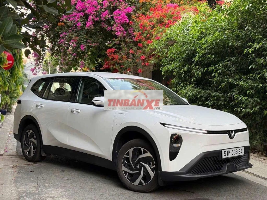 chỉ cần bỏ ra 50 triệu nhận xe liền