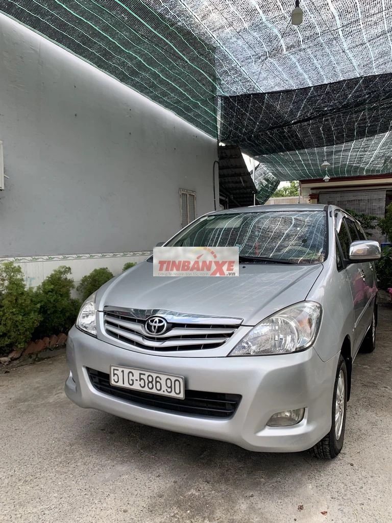 Toyota Innova G 2011 Ghi bạc 205000 km