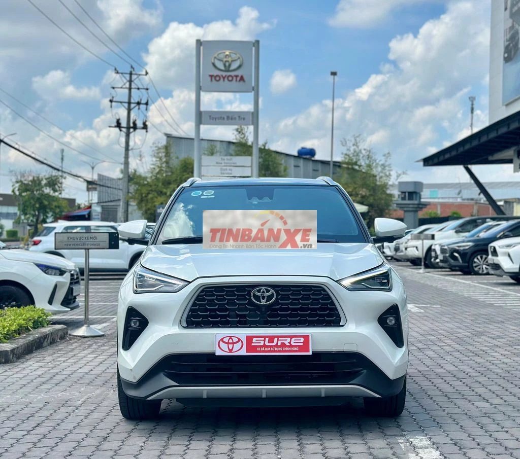 Toyota Yaris Cross 1.5 D- 2024 Trắng 24.500 km