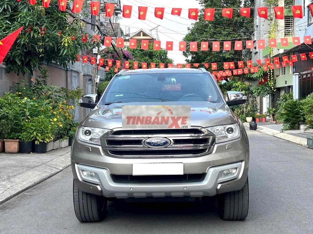 Ford Everest Titanium 2017 59.000 km Nâu