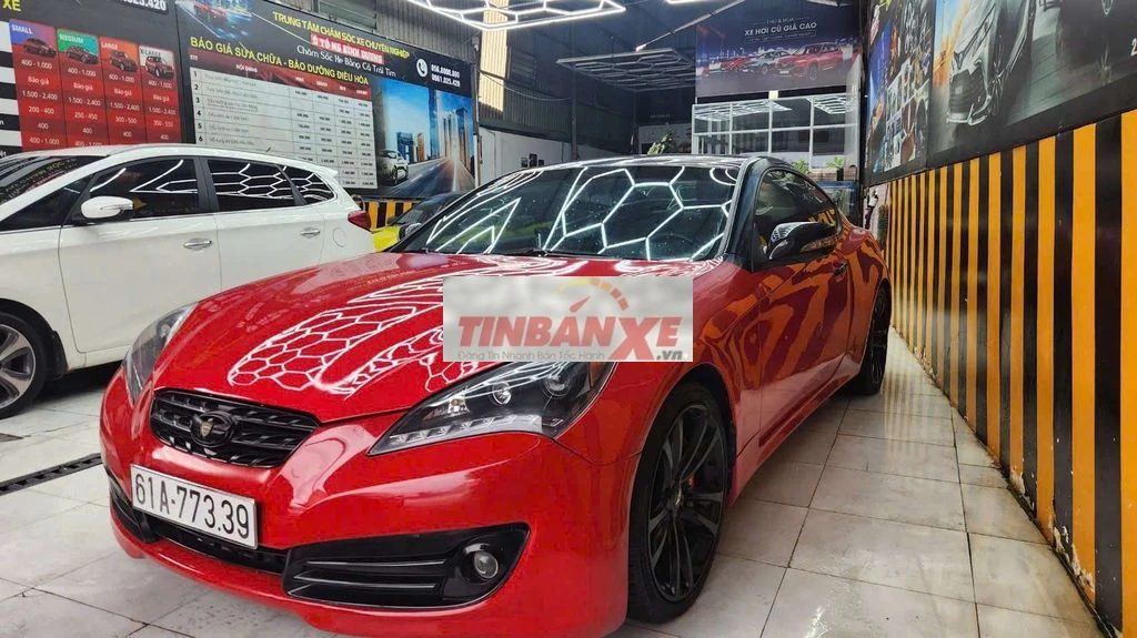 Huynhdai Genesis 2010, AT, đi 97.000km