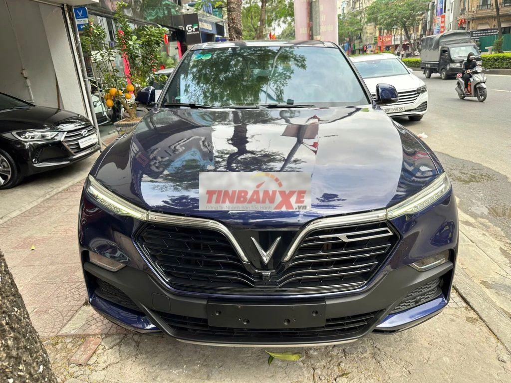 VinFast lux sa 2021 - odo 10v km