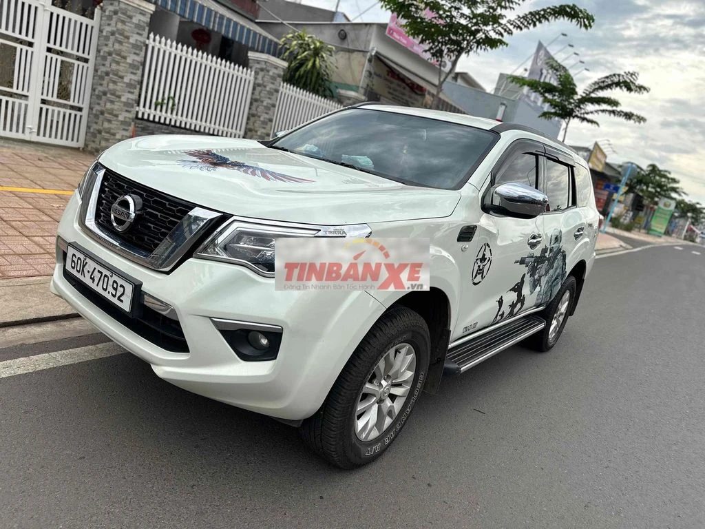 Nissan Terra 2018 7 chỗ Máy Dầu Màu Trắng Siêu Đẹp