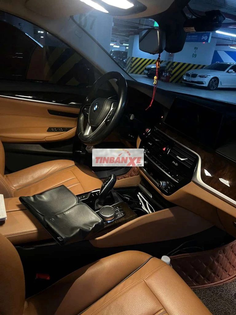 BMW 530i 2020 Đen 70000 km