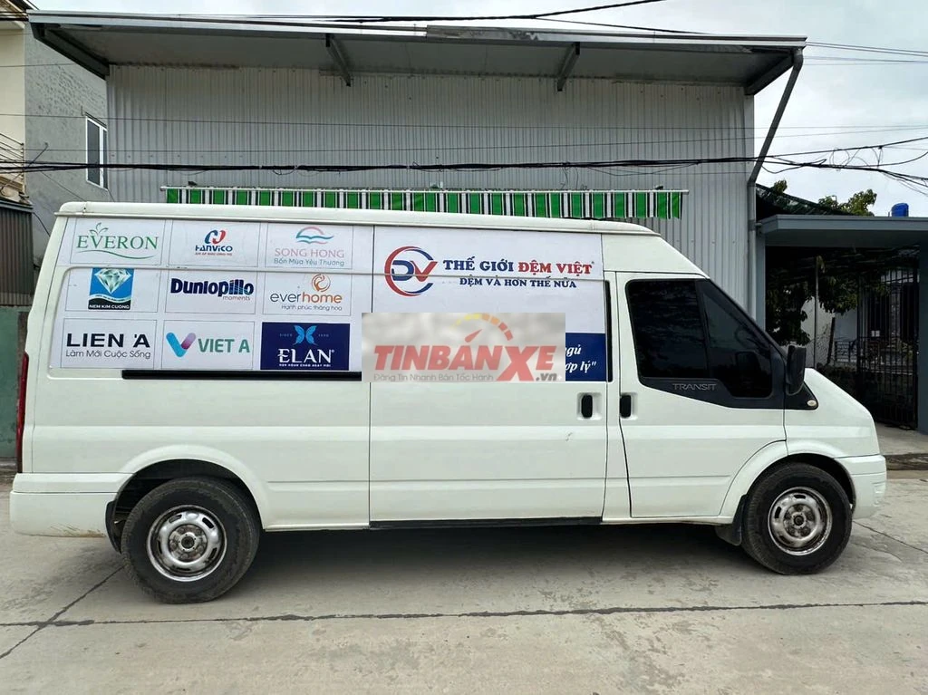 Ford Transit Trắng 3 chỗ