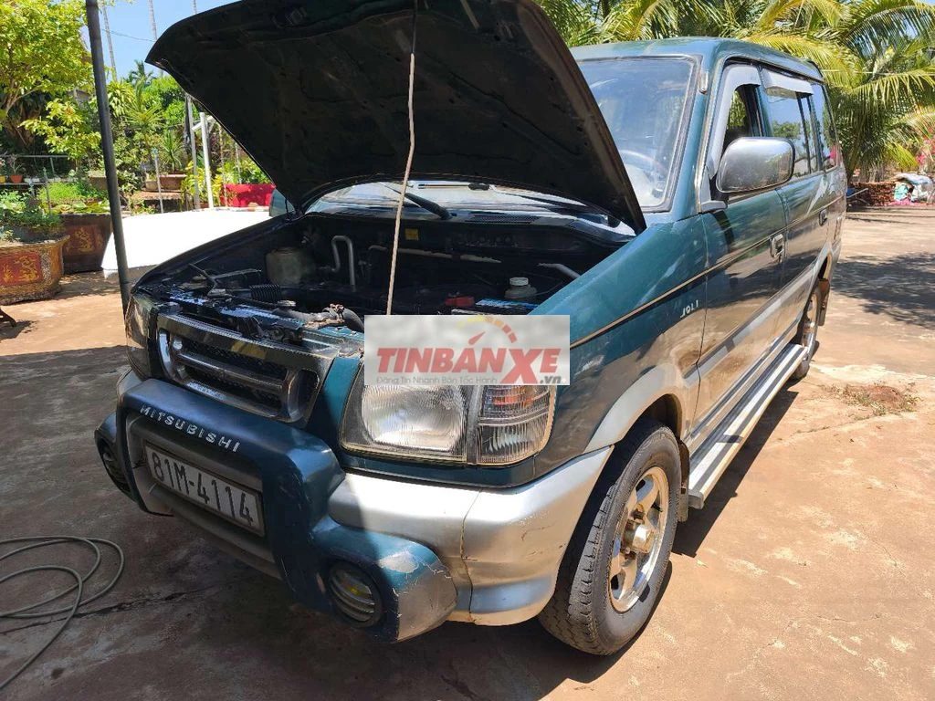 Mitsubishi Jolie 8 rin lám