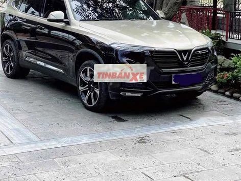 VinFast Lux SA2.0 nâu