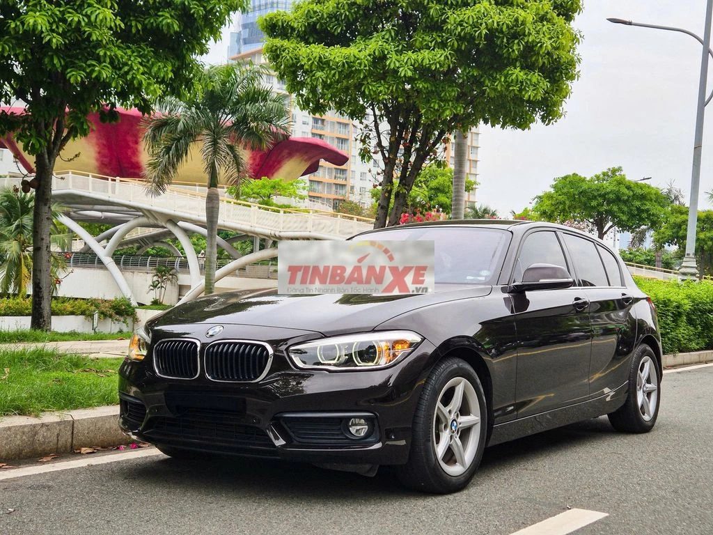 BMW 118i 2018 Nâu 33000 miles