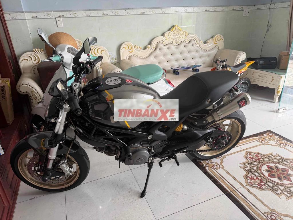 Ducati Monster 2012 Đen