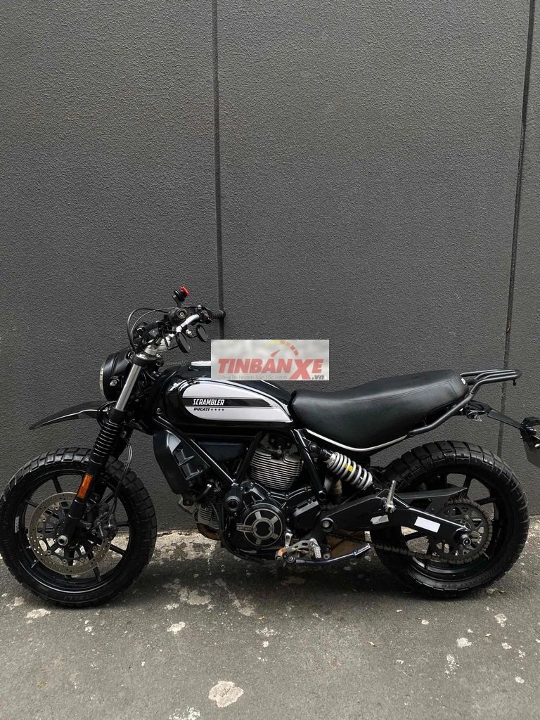 Ducati Scrambler Sixty2 chính chủ xe keng ngon