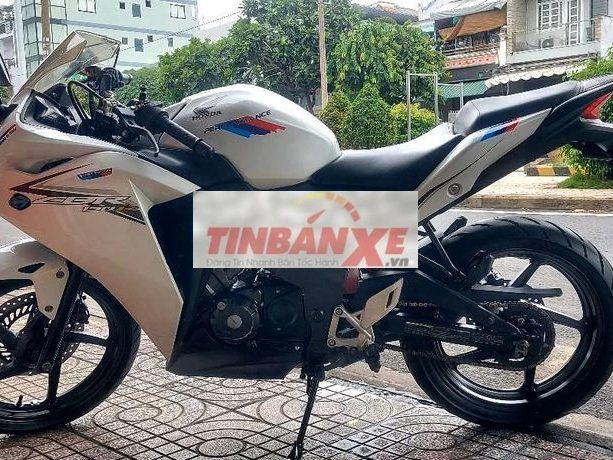 Honda CBR 150i 2015 Trắng zin