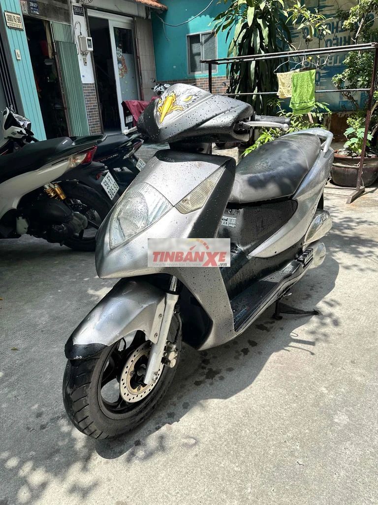 Honda Dylan 150 Bạc