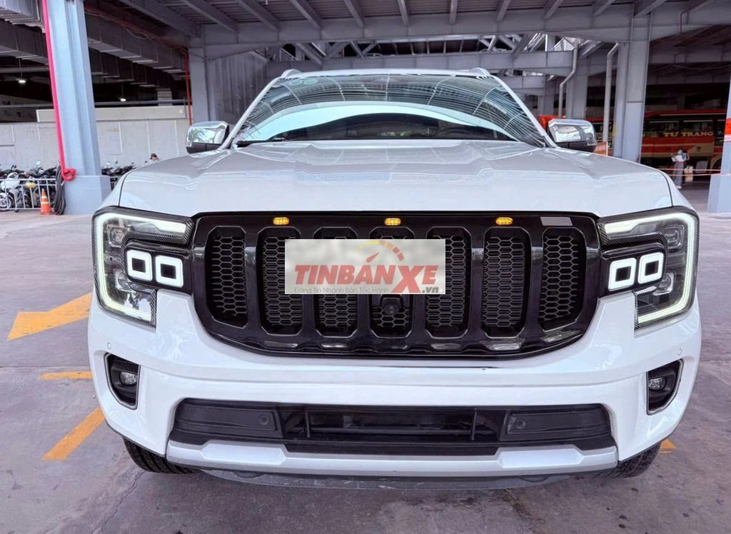 Everest 2.0L bi-turbo titanium(4x4) 2024_nhập thái