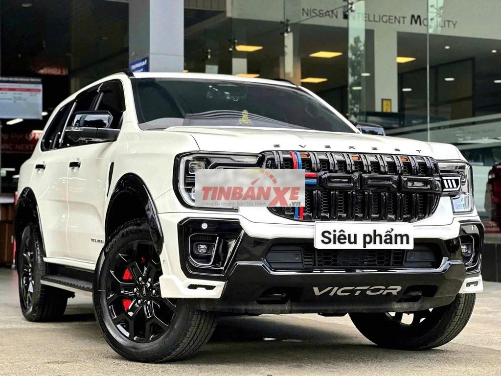 Ford Everest Titanium 2 cầu Trắng