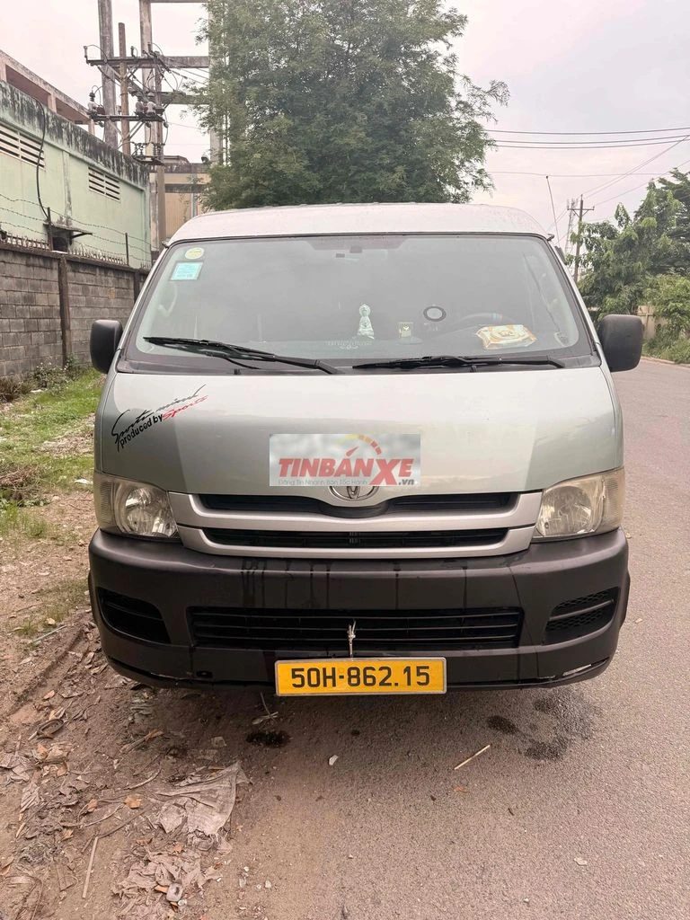 Toyota Hiace 2008 3 chổ máy dầu 945kg