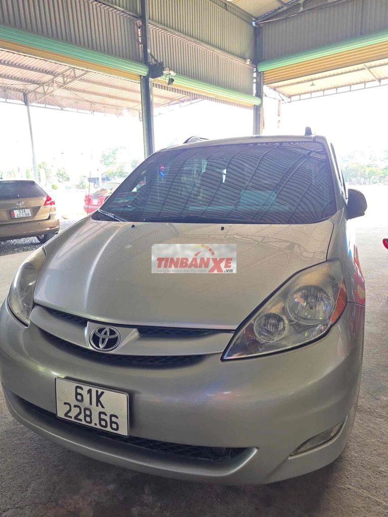 Toyota Sienna 2007 - 130000 km
