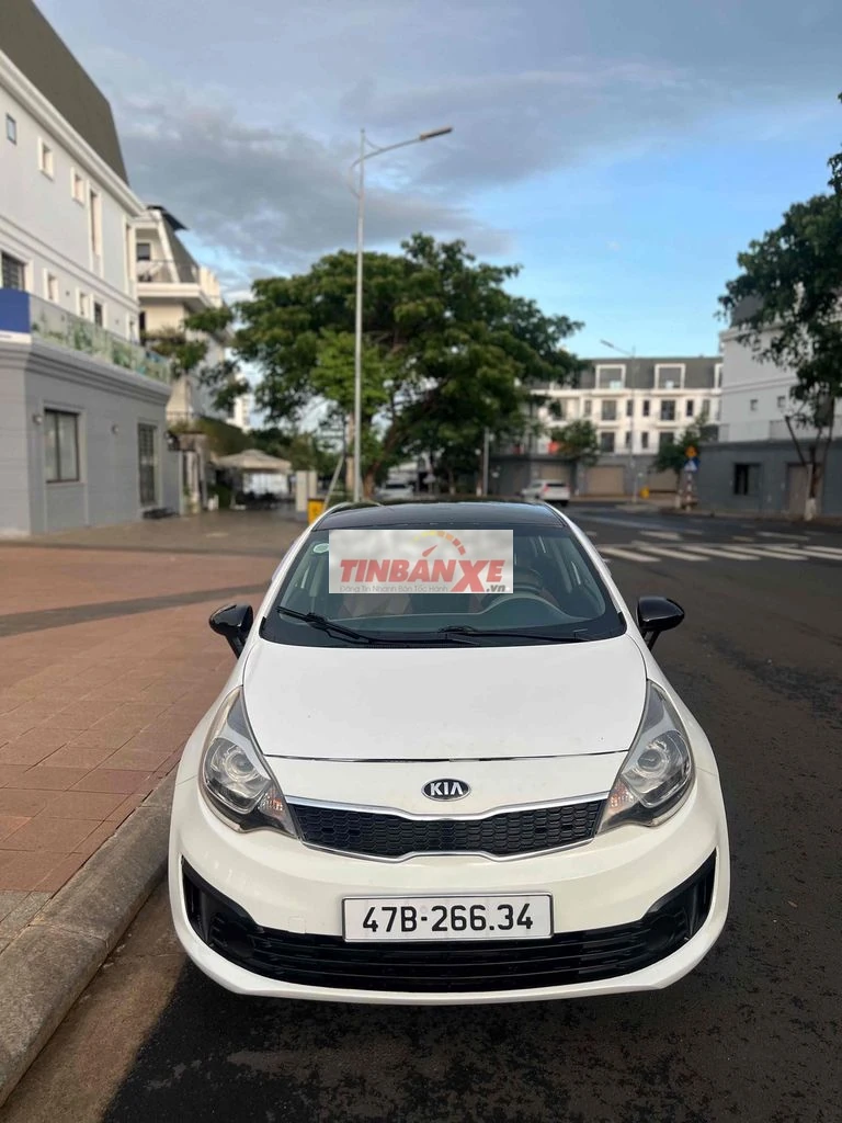 Kia Rio 2015 Số sàn Trắng
